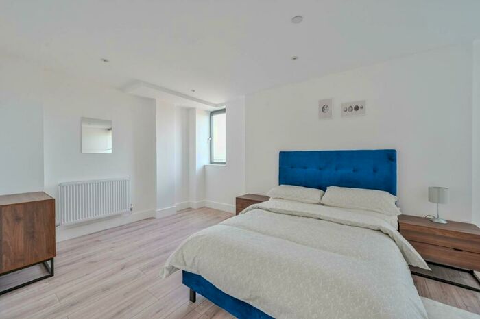 1 Bedroom Flat To Rent In Clements Lane, Ilford, IG1