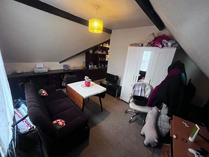 1 Bedroom Flat To Rent In Clarendon Road, Birmingham, B16