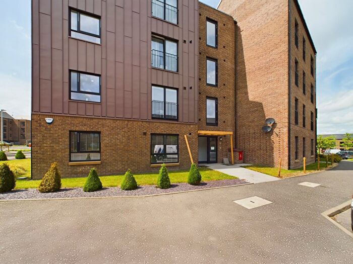 2 Bedroom Flat To Rent In Sighthill Circus, G4