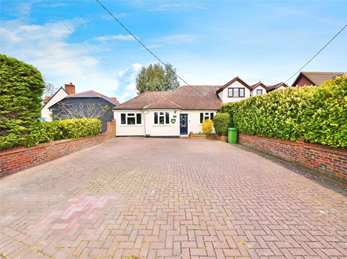 3 Bedroom Bungalow For Sale In Doddinghurst Road, Doddinghurst, Brentwood, Essex, CM15