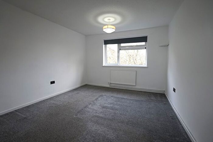 1 Bedroom Flat To Rent In Lindens, Skelmersdale, WN8