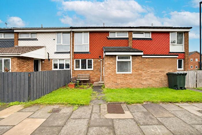 3 Bedroom House To Rent In Bodmin Close, Battle Hill, Wallsend, NE28