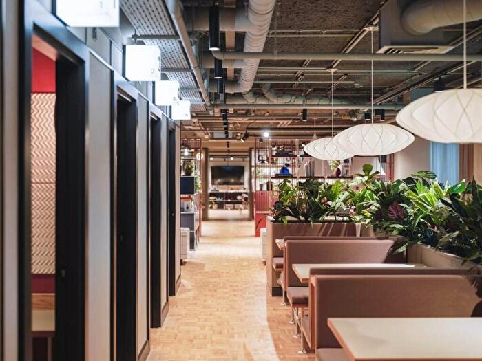 Studio To Rent In Apartment, Hove Gardens, BN3