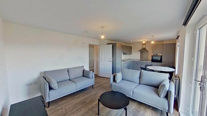 2 Bedroom Flat To Rent In Kilpatrick Grove, Edinburgh, EH6