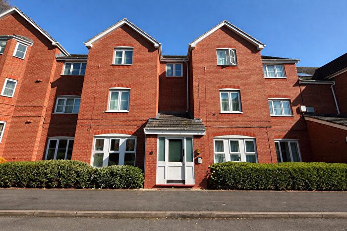 2 Bedroom Flat For Sale In Hickory Close, Coventry, CV2