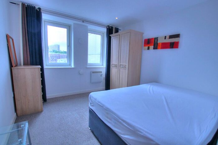 1 Bedroom Flat To Rent In Waterloo Square, City Centre, Newcastle Upon Tyne, NE1