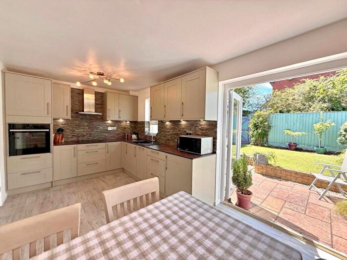 3 Bedroom Terraced House For Sale In Castleton Road, Middleleaze, Swindon, SN5