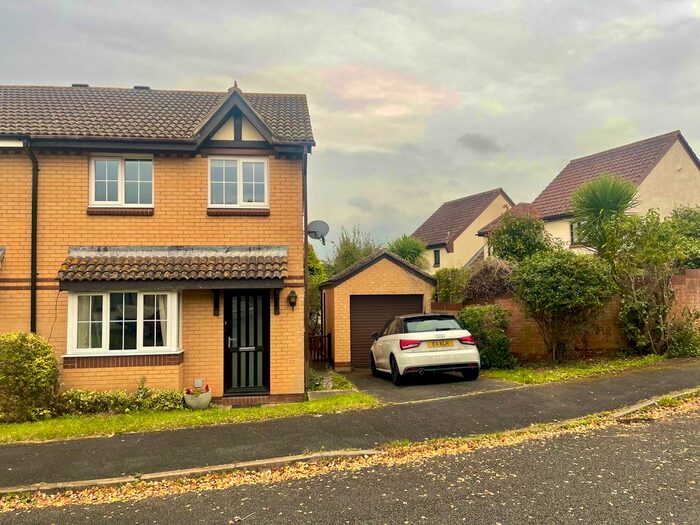 3 Bedroom Semi-Detached House To Rent In Penny Close, Exminster, Exeter, EX6