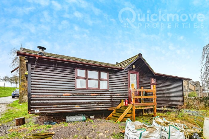 2 Bedroom Park Home For Sale In Chippenham, Wiltshire, SN14