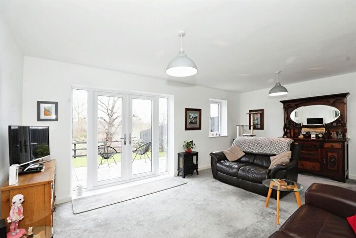 3 Bedroom Terraced House For Sale In Poplar Vale, Crowton, Northwich, CW8