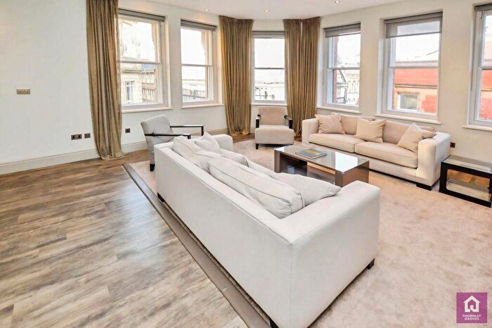 2 Bedroom Flat For Sale In King Street, Deansgate, Manchester City Centre, M2