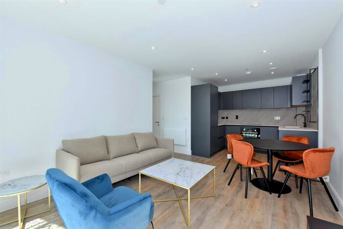 2 Bedroom Apartment To Rent In Darjeeling House, Memorial Avenue, Slough, SL1