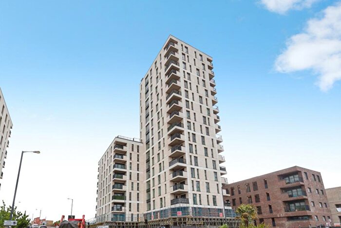 1 Bedroom Flat For Sale In Masons Avenue, Harrow, HA3