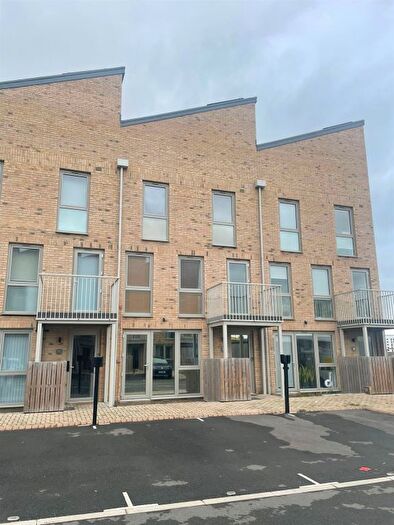 3 Bedroom Property For Sale In Lescar Road, Waverley, Rotherham, S60