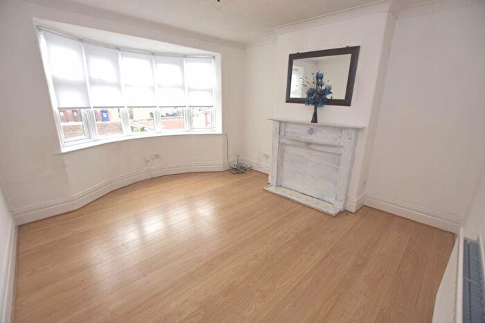 2 Bedroom Apartment To Rent In Buckthorne Grove, High Heaton, NE7
