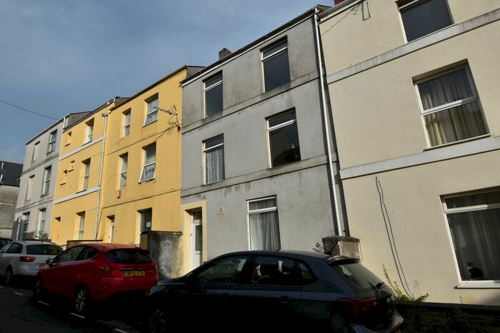1 Bedroom Flat To Rent In Waterloo Street, Plymouth, Devon, PL4