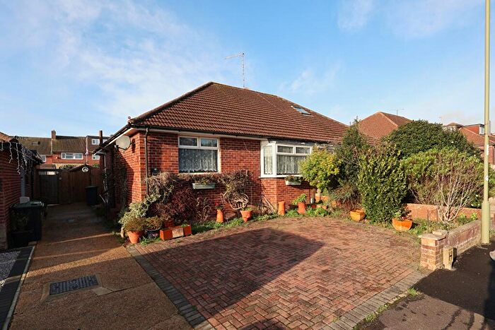 2 Bedroom Semi-Detached Bungalow For Sale In Springfield Close, Bedhampton, Havant, PO9