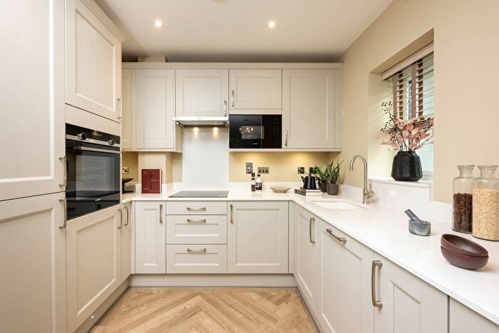 1 Bedroom Flat For Sale In Maxwell Road, Beaconsfield, HP9