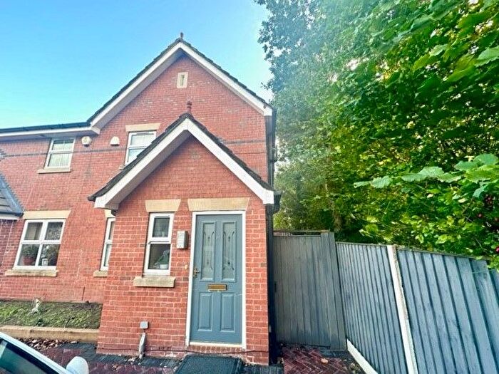 3 Bedroom Semi Detached House To Rent In Rockwood Close, Crewe, CW2