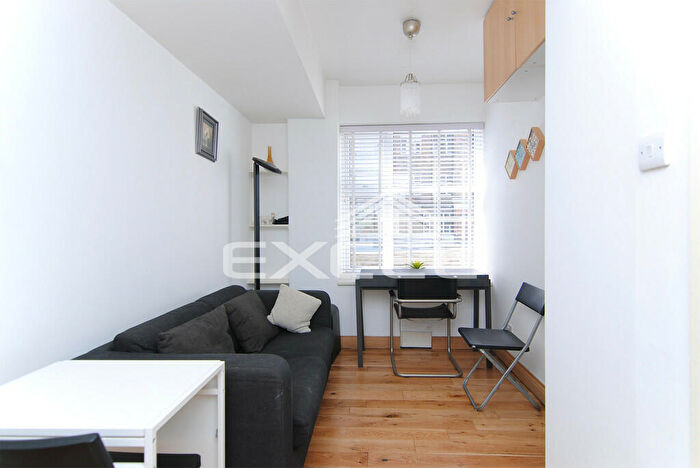 1 Bedroom Apartment To Rent In Tresham Crescent, Lisson Grove, London, NW8