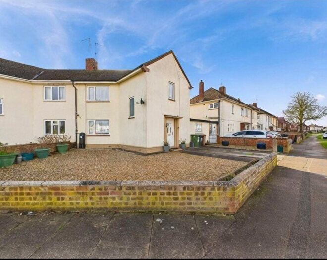 2 Bedroom Semi Detached House For Sale In Chestnut Avenue, Peterborough, PE1