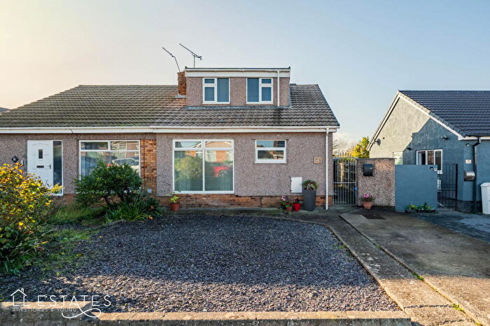 4 Bedroom Semi-Detached Bungalow For Sale In Golden Grove, Rhyl, LL18