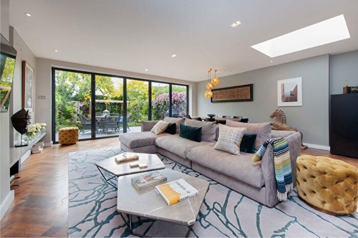 5 Bedroom Property To Rent In Airedale Avenue, London, W4