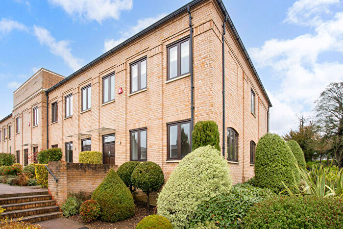 3 Bedroom End Of Terrace House For Sale In Soane Square, Stanmore, HA7