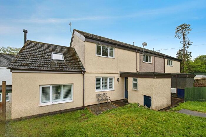 3 Bedroom End Of Terrace House For Sale In Palmerston Park, Tiverton, EX16