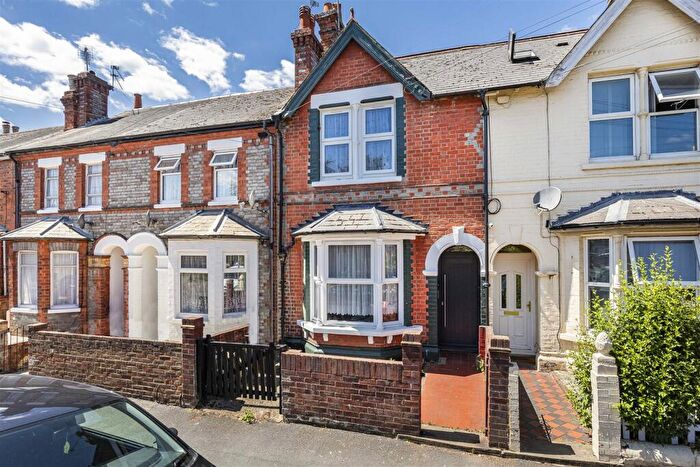 3 Bedroom Terraced House For Sale In Edinburgh Road, Reading, RG30