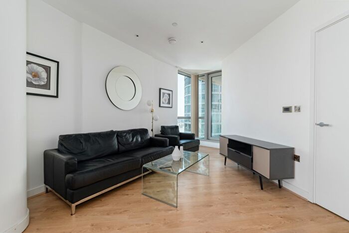 1 Bedroom Flat To Rent In Biscayne Avenue, E14
