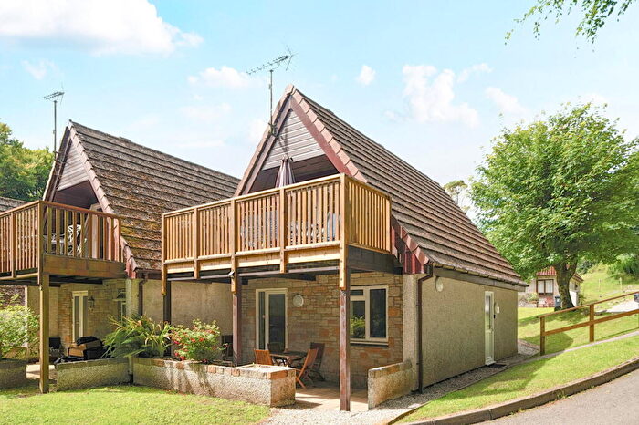 3 Bedroom Lodge For Sale In Honicombe Park, Callington, PL17