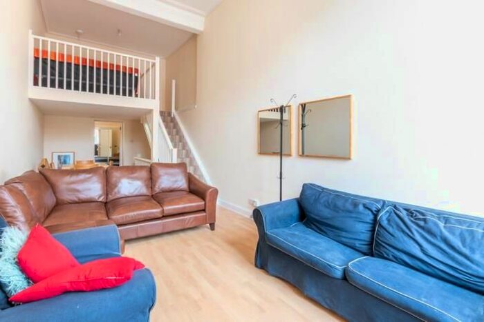 2 Bedroom Maisonette To Rent In Gilmore Place, Edinburgh, EH3