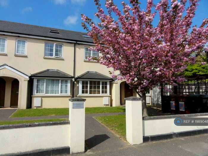 1 Bedroom Flat To Rent In Cleveland Road, Chichester, PO19