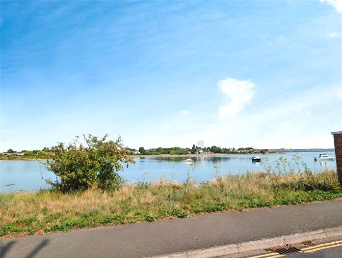 4 Bedroom Garage / Parking To Rent In Ferry Road, Southsea, Hampshire, PO4