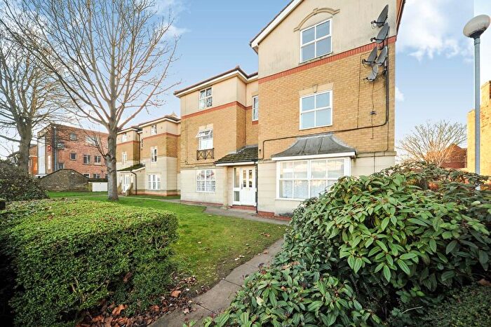 2 Bedroom Apartment To Rent In Park Street, Hull, HU2