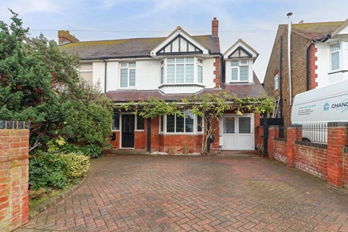 4 Bedroom Semi Detached House For Sale In Wellis Gardens, Margate, Kent, CT9