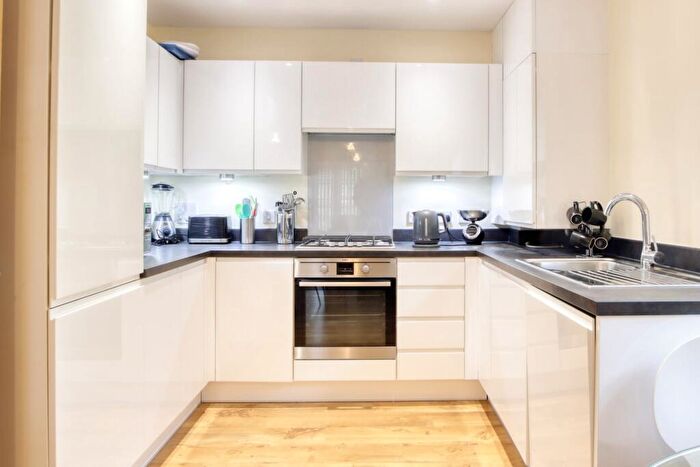 2 Bedroom Flat For Sale In Weir Road, Bexley, DA5
