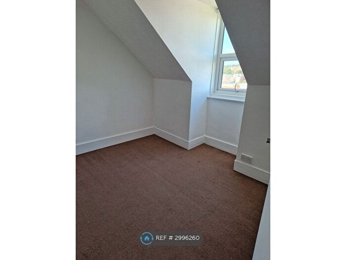 2 Bedroom Maisonette To Rent In Milward Road, Hastings, TN34