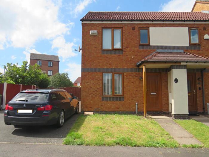 2 Bedroom House To Rent In Wynn-Griffith Drive, Tipton, DY4