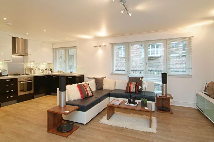 2 Bedroom Flat For Sale In Rose Amp; Crown Yard, St James's, SW1Y