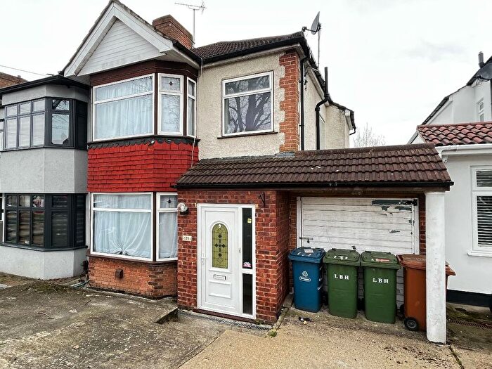 4 Bedroom Semi-Detached House For Sale In Turner Road, Edgware, HA8