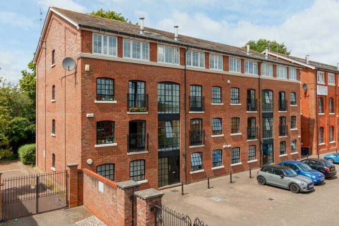 2 Bedroom Apartment To Rent In Holters Mill, Canterbury, CT2