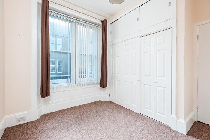 1 Bedroom Flat To Rent In High Street, Arbroath, Angus, DD11