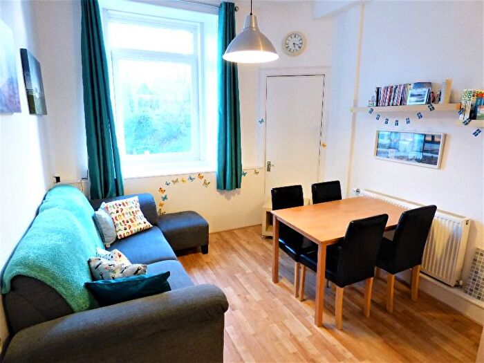 1 Bedroom Flat To Rent In Balcarres Street, Morningside, Edinburgh, EH10