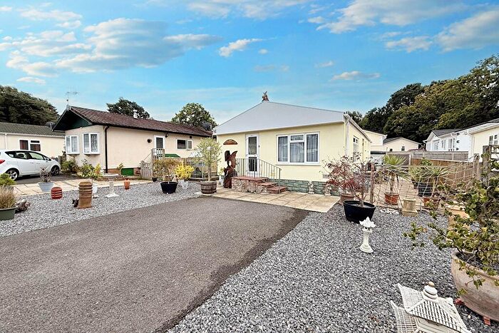 2 Bedroom House For Sale In West Moors, BH22