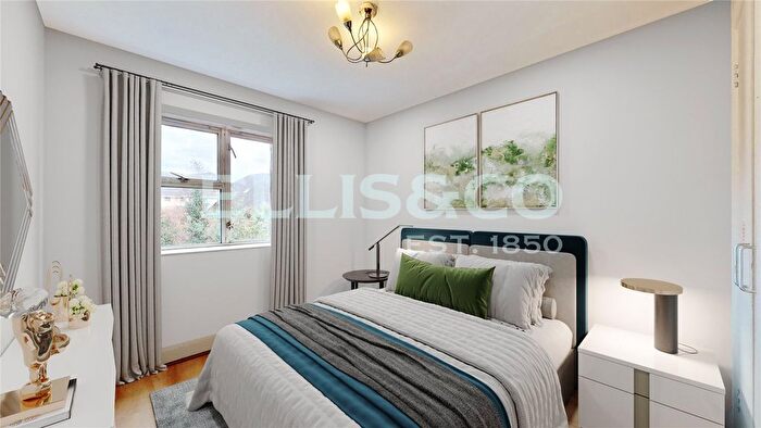 2 Bedroom Flat For Sale In Copland Road, Wembley, HA0