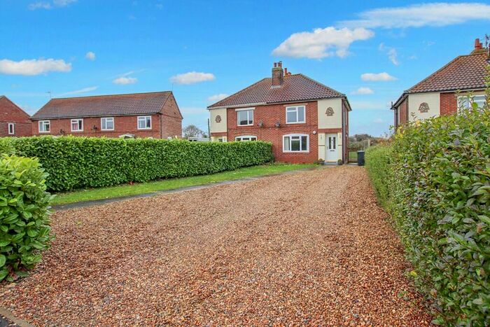 3 Bedroom Semi-Detached House For Sale In Mount Pleasant, Walsingham, NR22