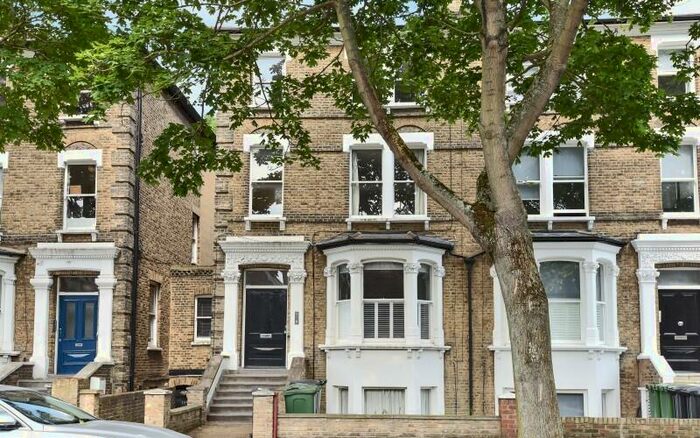 2 Bedroom Property To Rent In Rosendale Road, London, SE21
