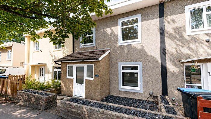 4 Bedroom Terraced House For Sale In Shallcross Crescent, Hatfield, AL10